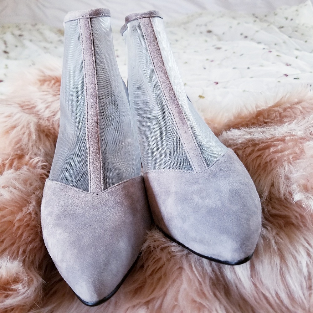 NWOT LOGO Suede + Mesh Grey Ankle Boots w Heels - Picture 4 of 8